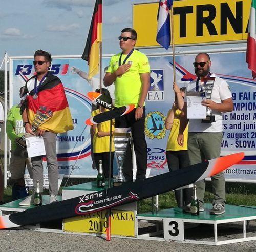 Weltmeister Arjan Hucaljuk Vizeweltmeister Sebastian Manhard 3ter Roberto Bonafede 500x492 1