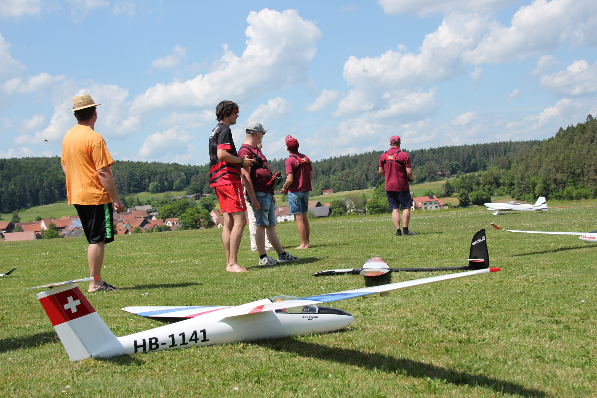 Freundschaftsfliegen in Achtel